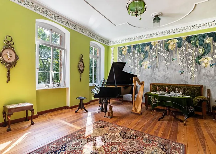 شقة Im Landschloss